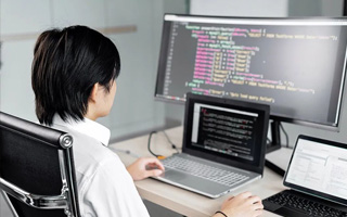 四川 ,php声明和调用变量的符号是什么？